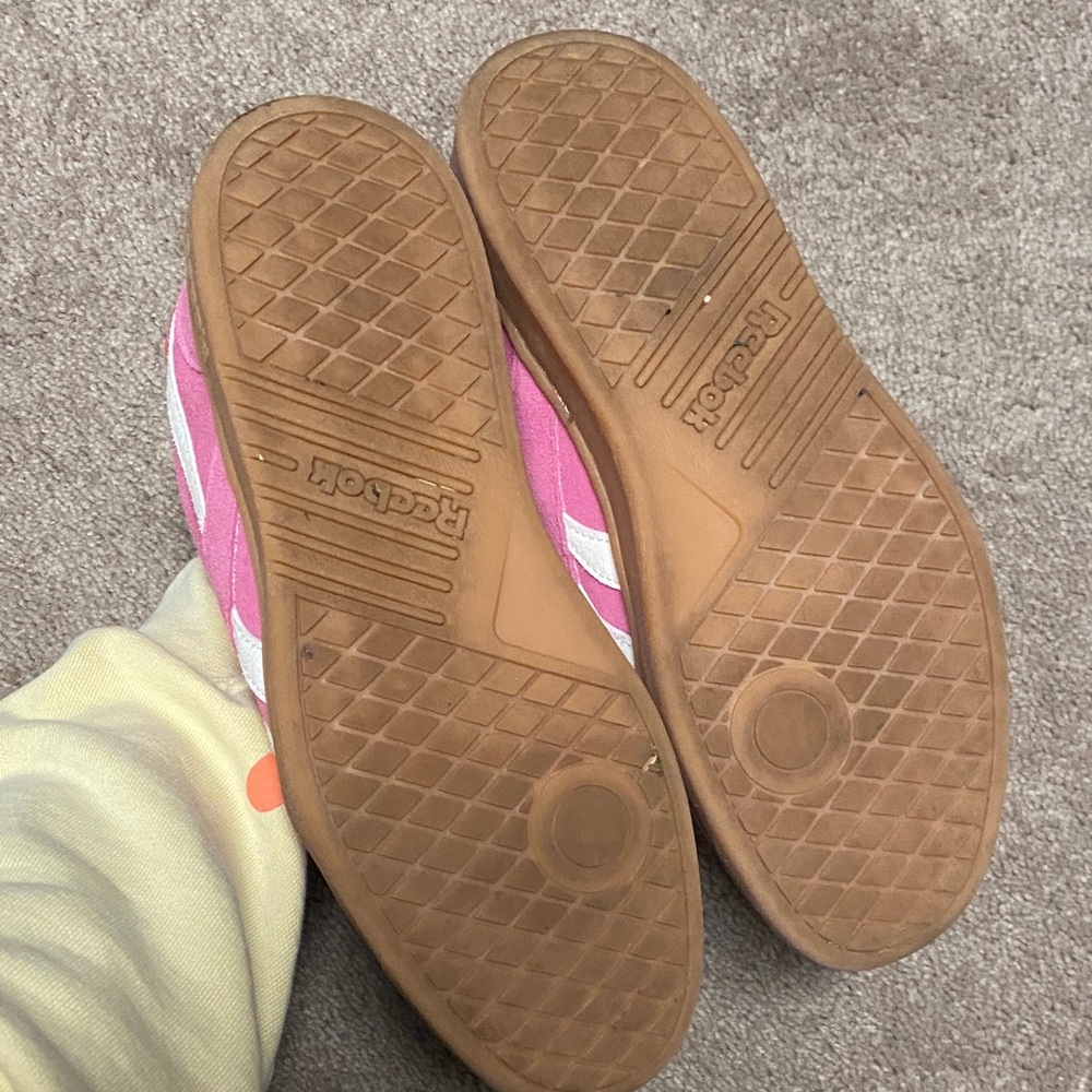 Reebok Women's Pink and White Sneakers - Picture 3 of 4